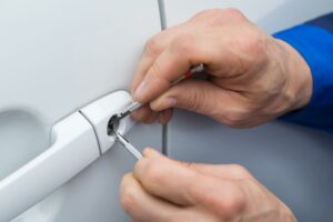 automotive locksmith services